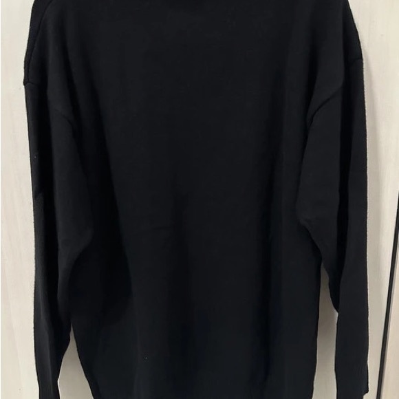 Ami Paris Hoodie Ami Athletic Hoodie for Men Women Ami Sweatshirt Black Sweater - Picture 3 of 4